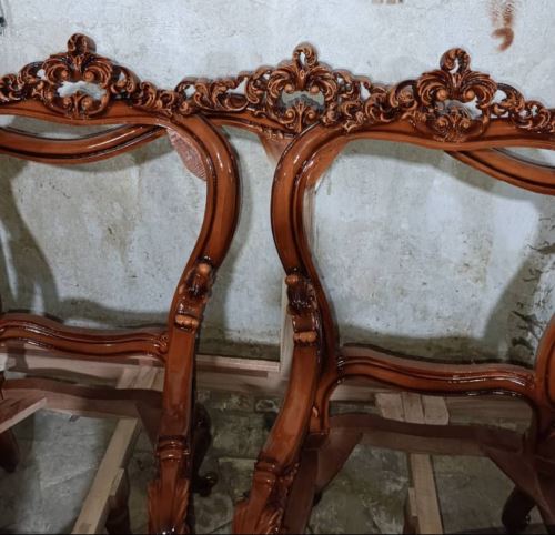 تولید مبل در تهران کوژین مبل این امکان را برای مشتریان خود فراهم کرده است تا بتوانند هزینه ها را به صورت اقساطی پرداخت کنند. کیفیت بسیار بالای مبلمان به فروش رسیده توسط این مجموعه، باعث شده است نیاز به تعمیر مبل در تهران نداشته و مجموعه گالری کوژین مبل بتواند جایگاه بسیار ویژه ای در میان رقبای خود پیدا کند. در صورتی که هر گونه سوال در زمینه نحوه خریداری محصولات و ثبت سفارشات خود دارید، می توانید با شماره های درج شده در سایت تماس حاصل فرمایید. کارشناسان کوژین مبل به عنوان یکی از بهترین مراکز فروش مبل در تهران، به شما کمک میکنند تا با توجه به دکوراسیون منازل و ساختمان خود بتوانید بهترین مدل مبلمان را انتخاب کنید.