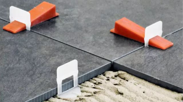 تولیدکننده همتراز کاشی