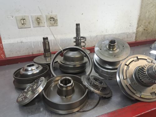 تعمیرگاه گیربکس تویوتا در اصفهان