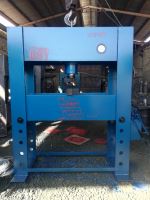 پرس هیدرولیک دستی