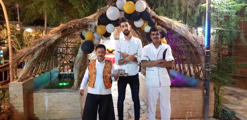 باغ رستوران خواجو