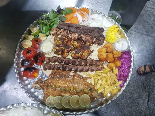 باغ رستوران خواجو