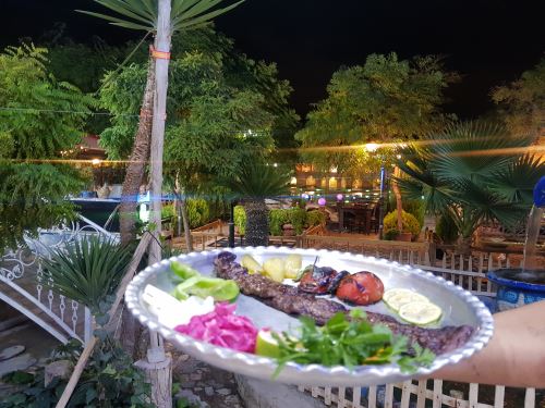 باغ رستوران خواجو