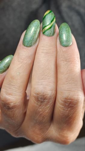 بهترین ناخن کار اصفهان