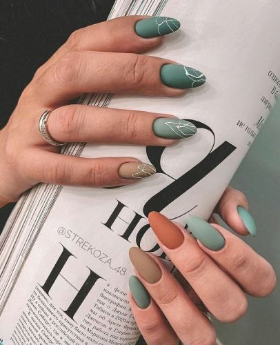 بهترین ناخن کار اصفهان