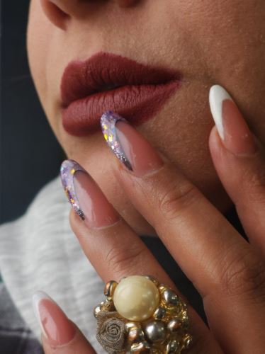 بهترین ناخن کار اصفهان