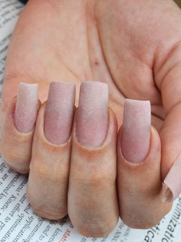 بهترین ناخن کار اصفهان