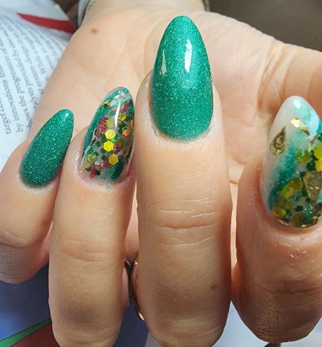 بهترین ناخن کار اصفهان