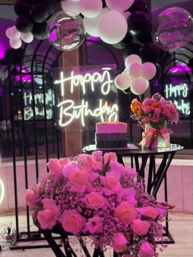 تیم سوپرایز دیوار