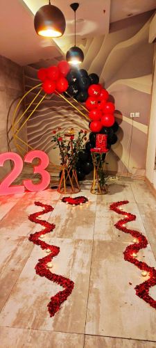 تیم سوپرایز دیوار