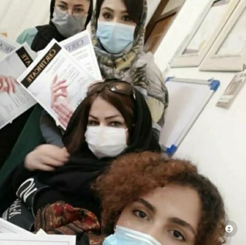 اهداء مدرک به هنرجو