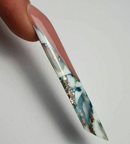 مدل فرنچ از نیمرخ