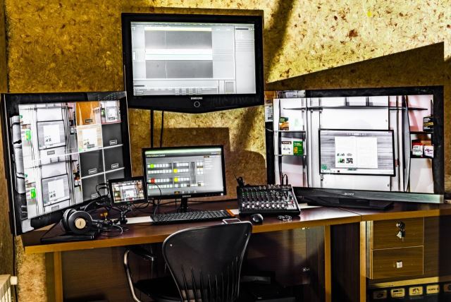 اجاره استودیو تولید محتوا 09123227206 آروین استودیو