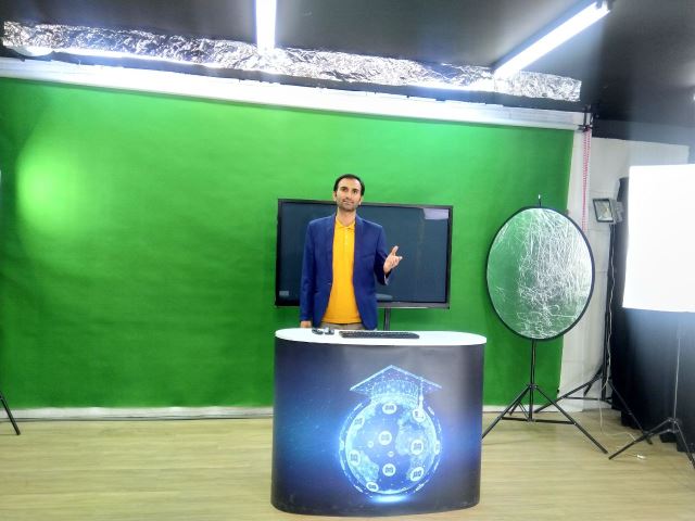 اجاره استودیو تولید محتوا 09123227206 آروین استودیو