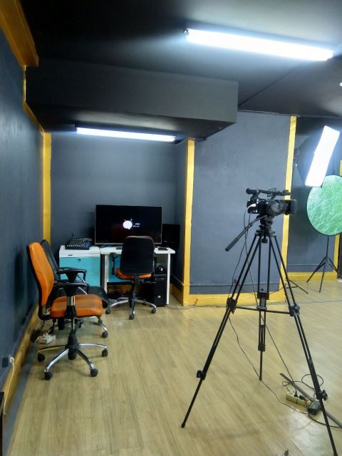 اجاره استودیو تولید محتوا 09123227206 آروین استودیو