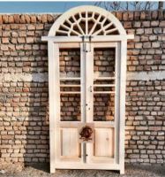 درب چوبی و سنتی قدیمی