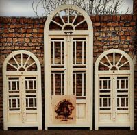 درب چوبی و سنتی قدیمی