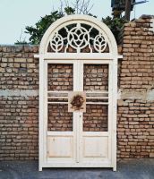 درب چوبی و سنتی قدیمی