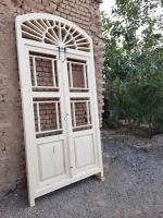 درب چوبی و سنتی قدیمی