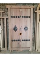 درب چوبی و سنتی قدیمی