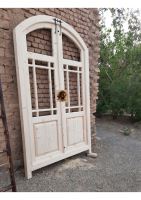 درب چوبی و سنتی قدیمی