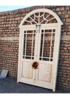 درب چوبی و سنتی قدیمی