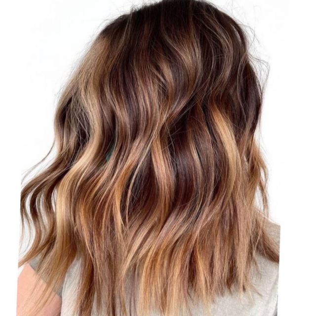 سالن زیبایی سارینا 