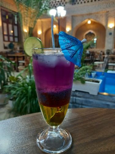 رستوران سنتی در نایین