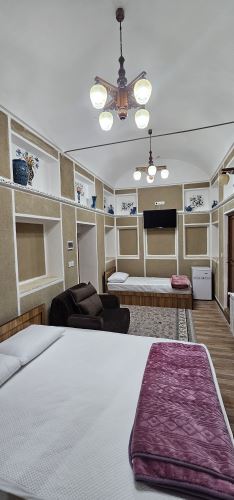 رستوران سنتی در نایین