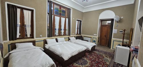 رستوران سنتی در نایین