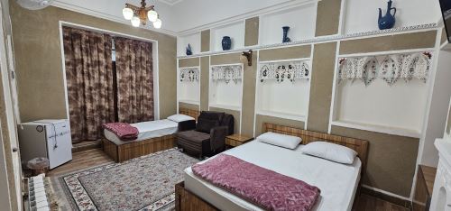 رستوران سنتی در نایین