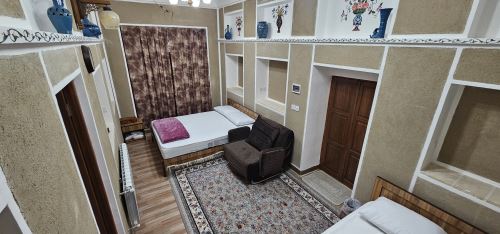 رستوران سنتی در نایین