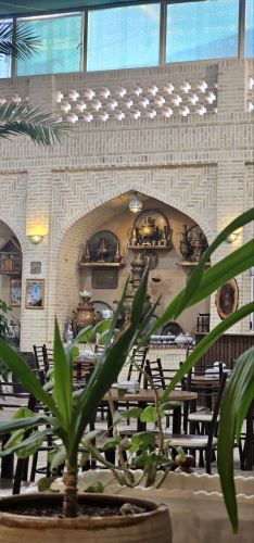 رستوران سنتی در نایین