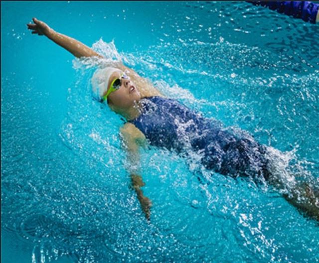 مدرسه شنا در اصفهان