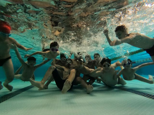 مدرسه شنا در اصفهان