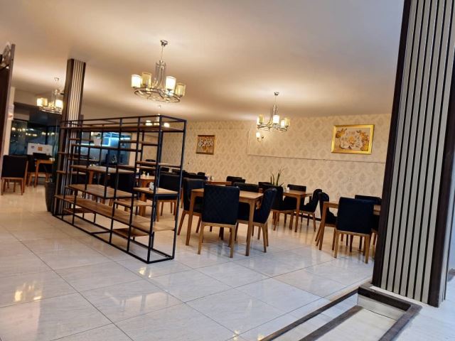 کافه امپراطور گوهردشت