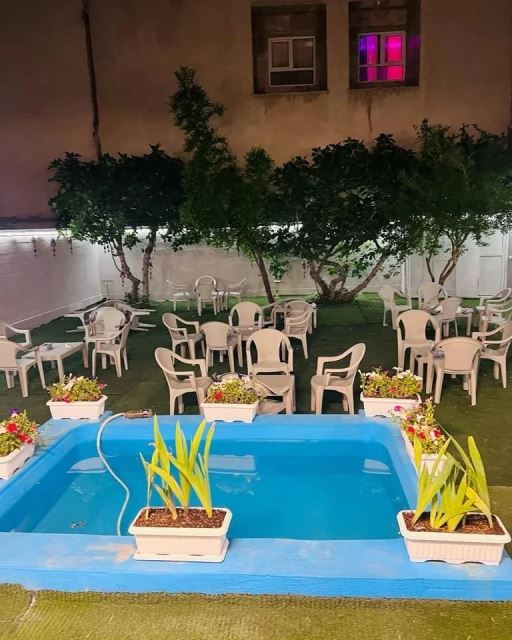 کافه امپراطور گوهردشت