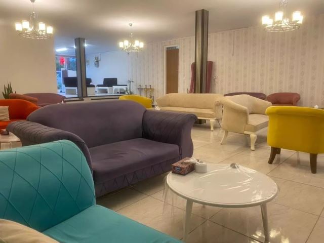 کافه امپراطور گوهردشت