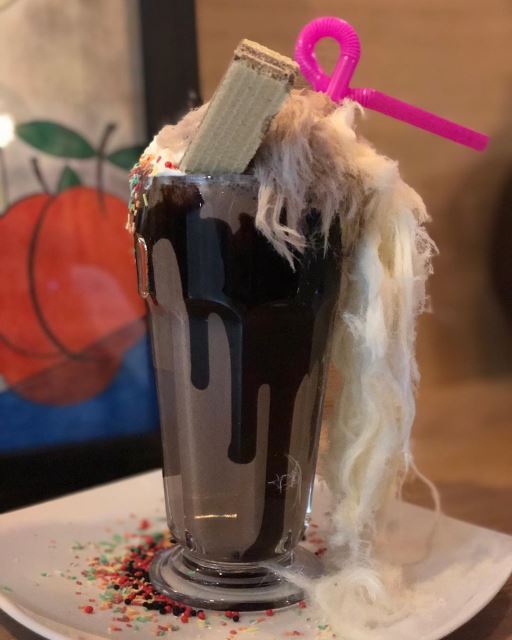 کافه امپراطور گوهردشت