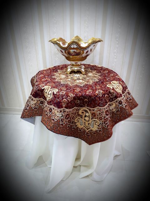 سرمه دوزی روی ترمه 