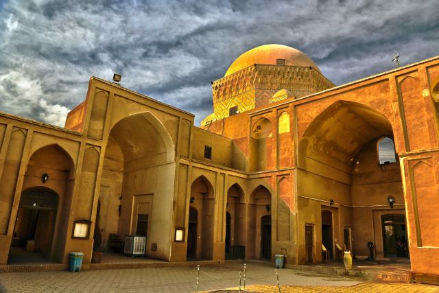 اجاره روزانه سوییت در یزد 