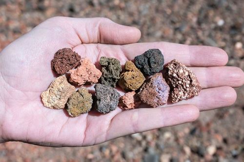 پوکه معدنی قروه