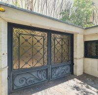 نرده و درب آهنی