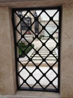 نرده و درب آهنی