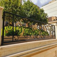 نرده و درب آهنی