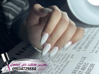 بهترین مربی کاشت ناخن در اصفهان