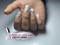 آموزشگاه کاشت ناخن