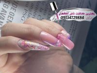 مربی کاشت ناخن