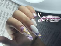 بهترین مربی کاشت ناخن در اصفهان