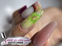 بهترین مربی کاشت ناخن